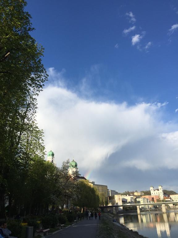 Gasthof Zur Goldenen Sonne 파사우 외부 사진